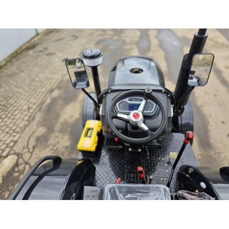 Трактор TERRA FENG 3254HX із навісом, прижимною гідравлікою, рівна підлога, вага 1650 кг